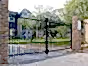Metal Bow top gate
