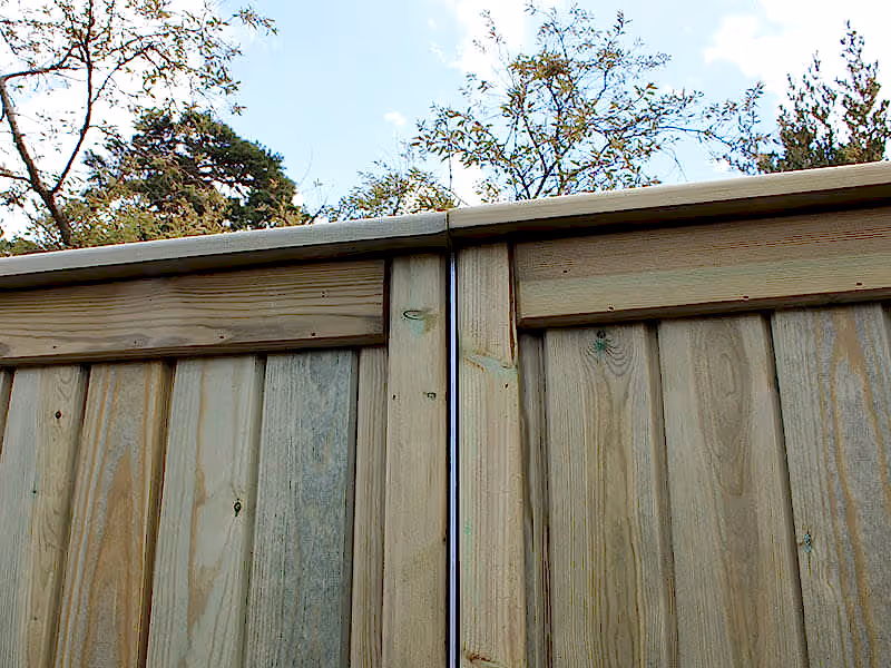 galvanised steel fence posts