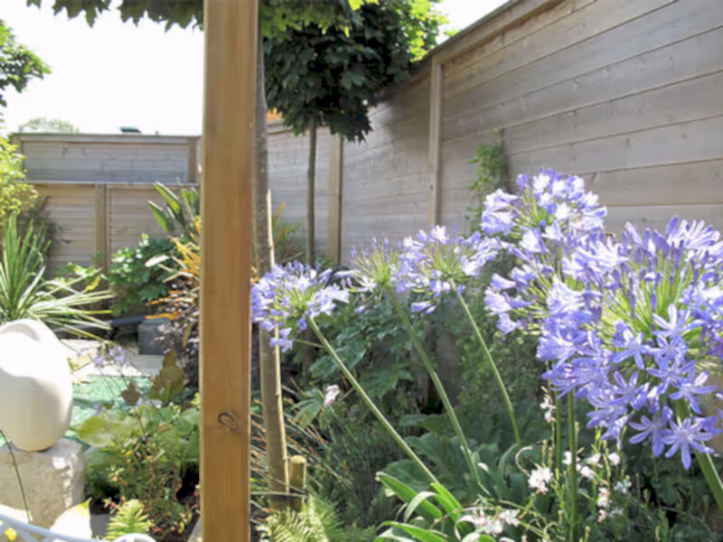 Acoustic fencing