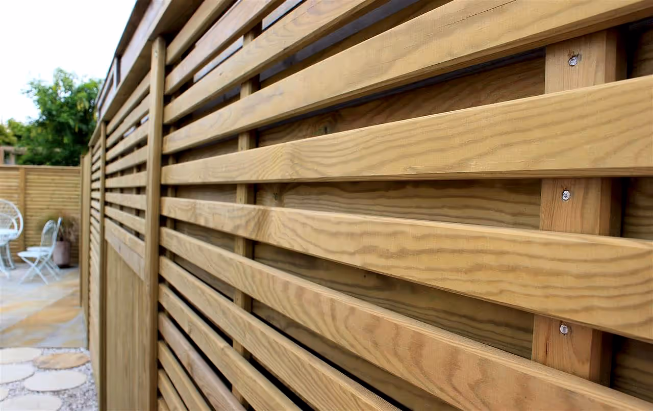 Venetian Hit and Miss Fence Panel Detail