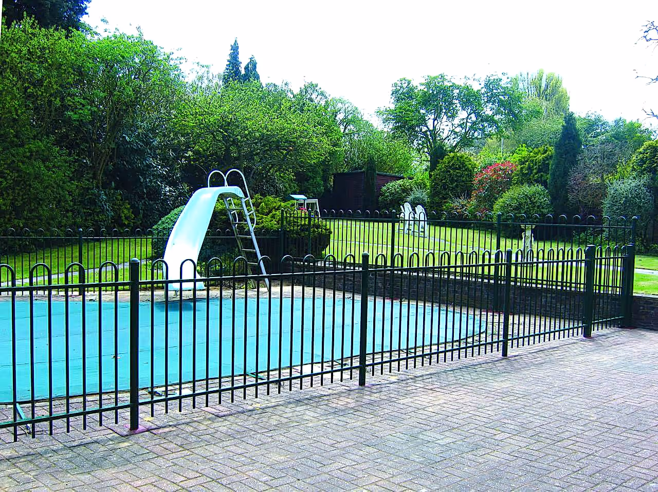 Bowtop Swimming Pool