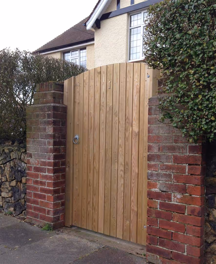Arched top garden gate