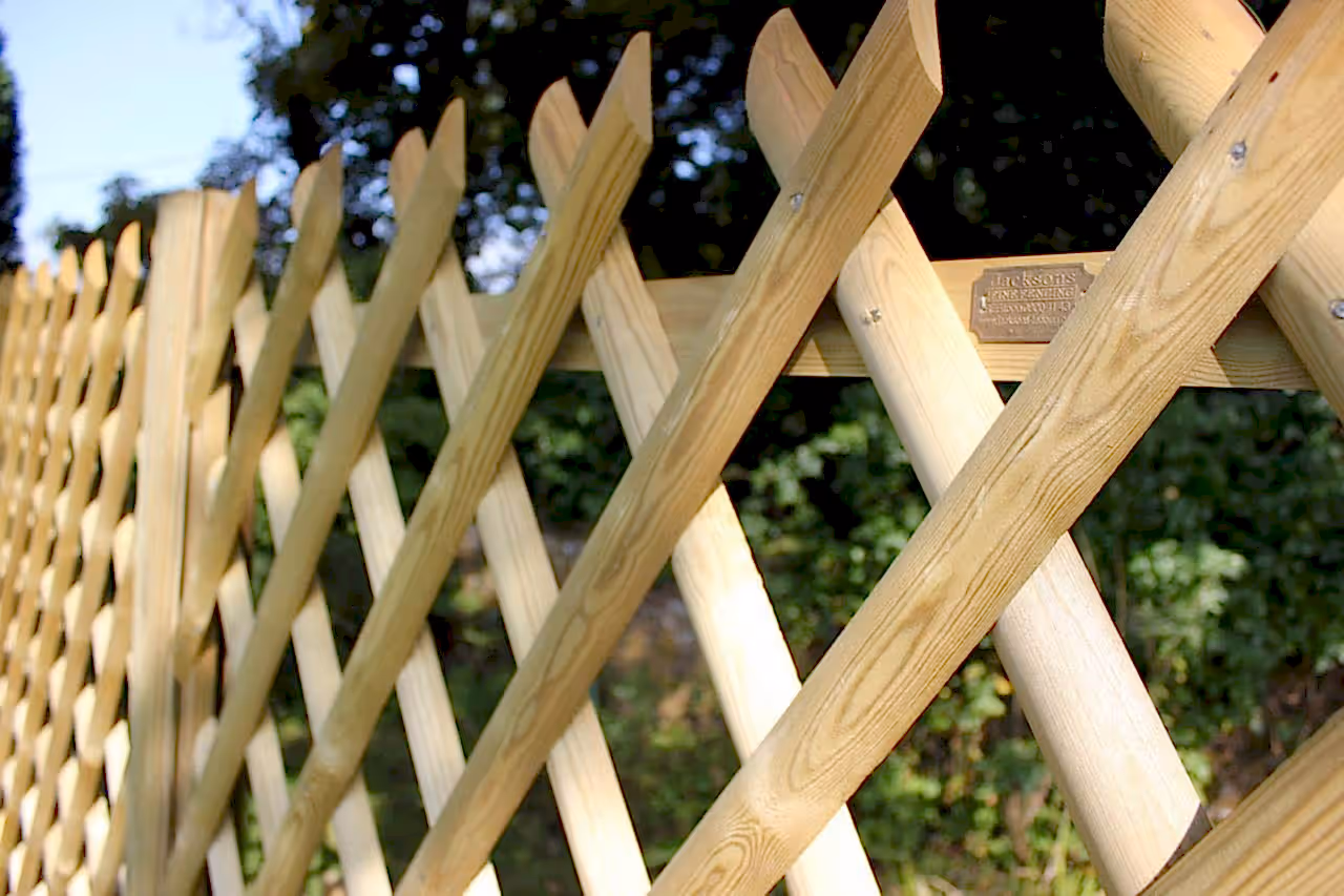 Jaktop fence