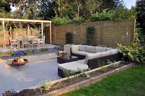 Venetian fencing