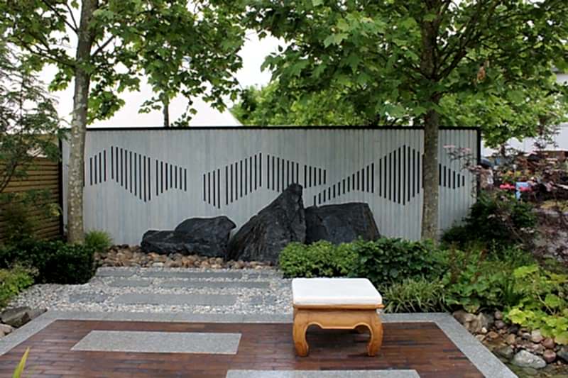 Memory of mountains show garden