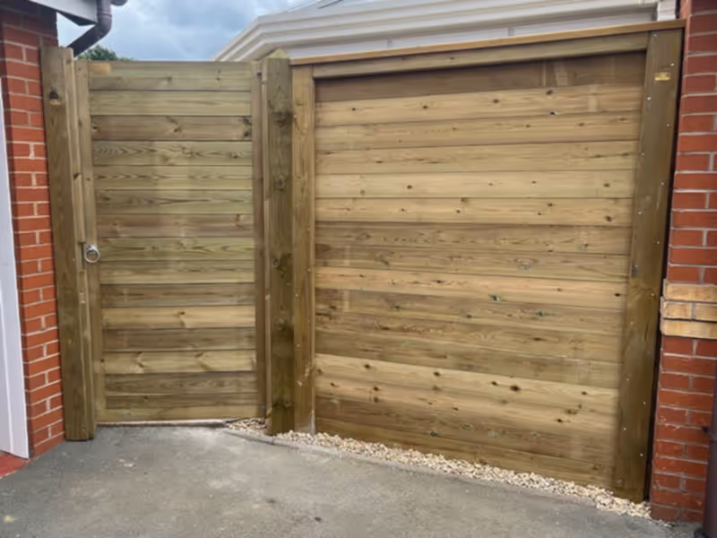 noise reduction fence installer
