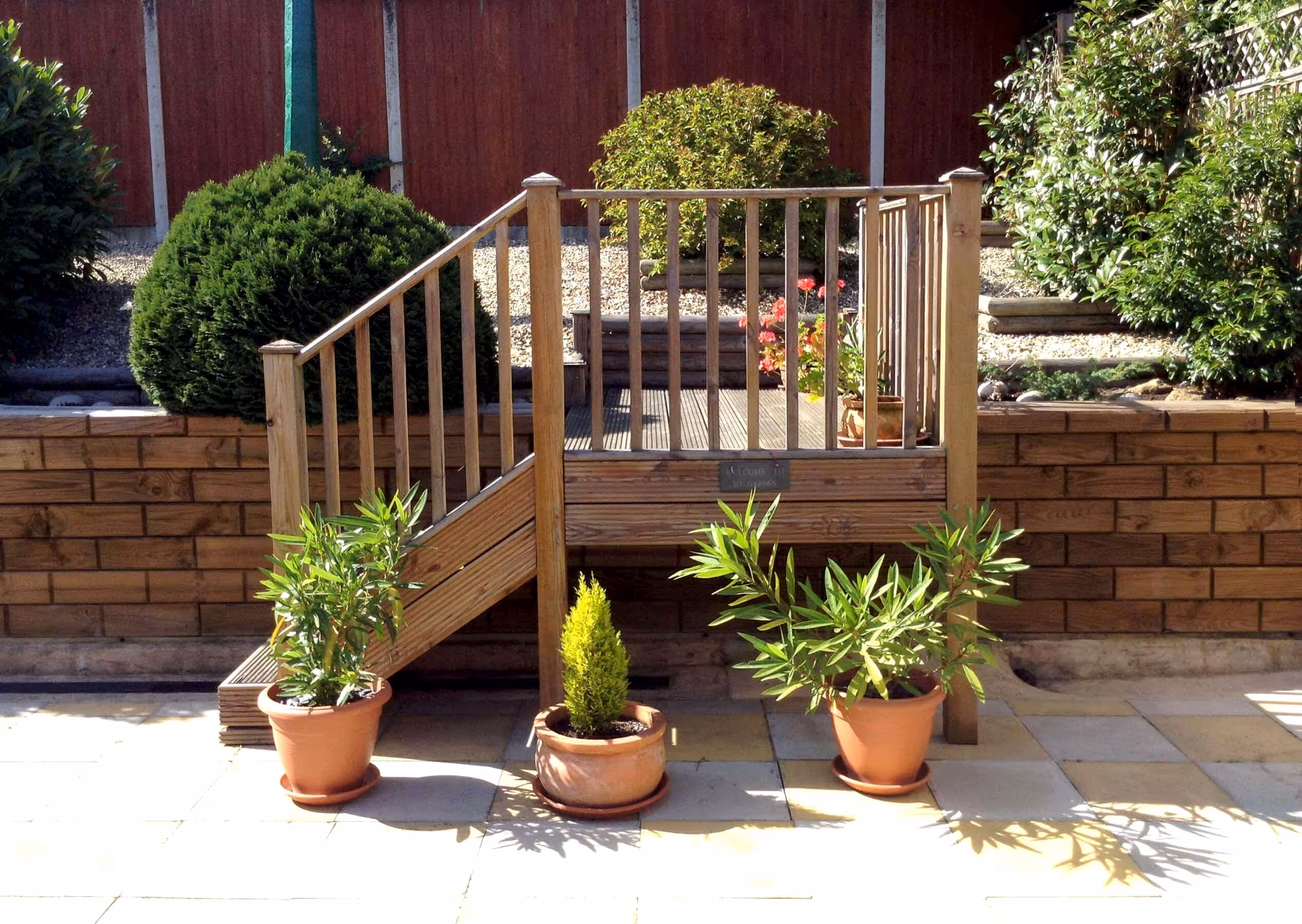 Jakwall sleeper as retaining wall and stairs