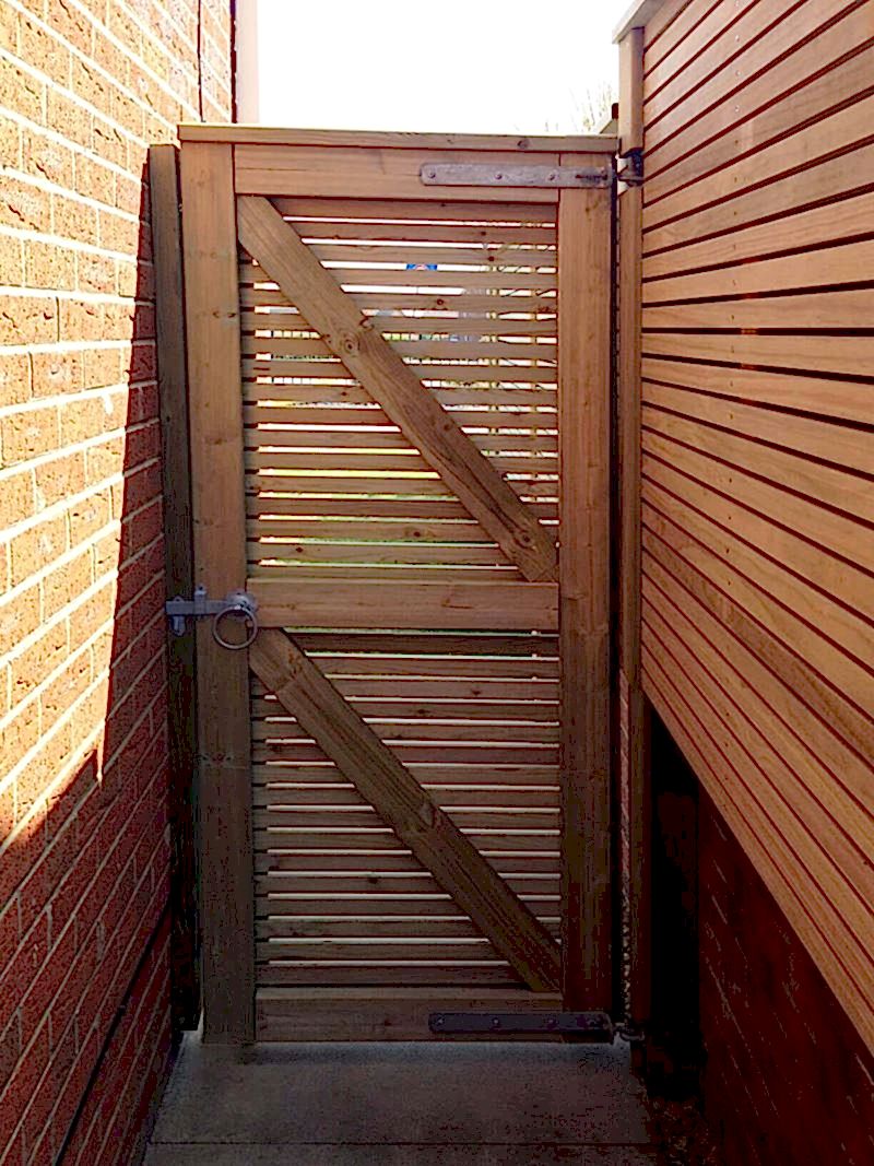 side gate rear view
