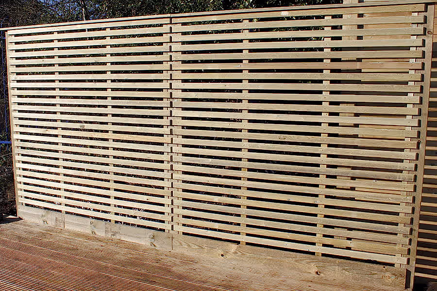 Slatted fencing