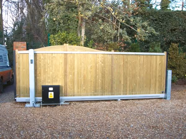 Electric gate servicing