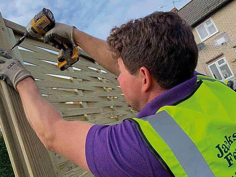 replacing old fencing approved installer