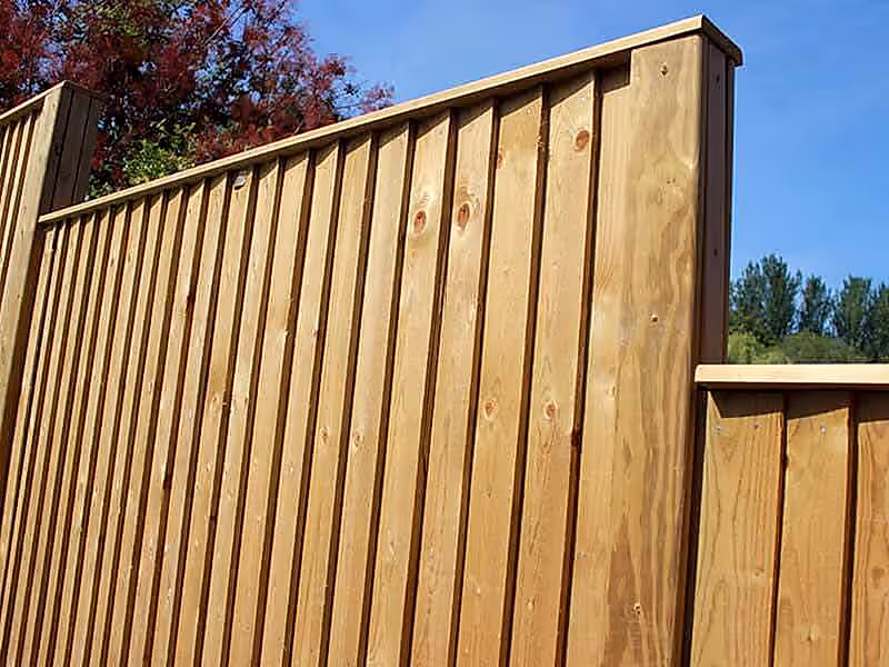 stepped fence panels