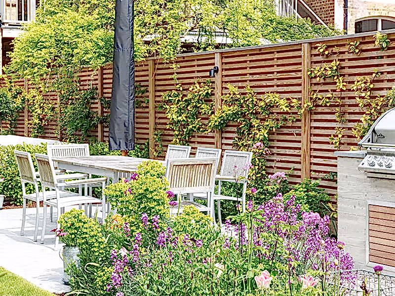 Double slatted fence panels