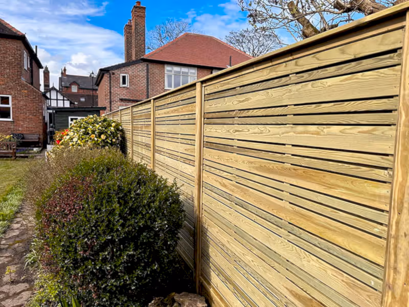 Privacy slat fence panels