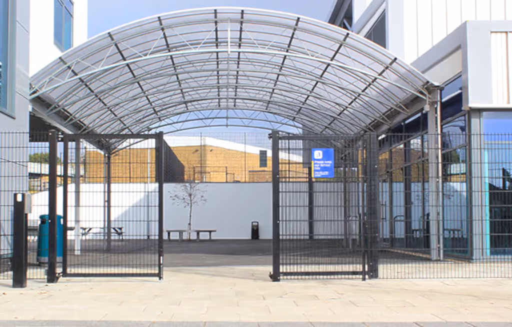 double-leaf-mesh-gates