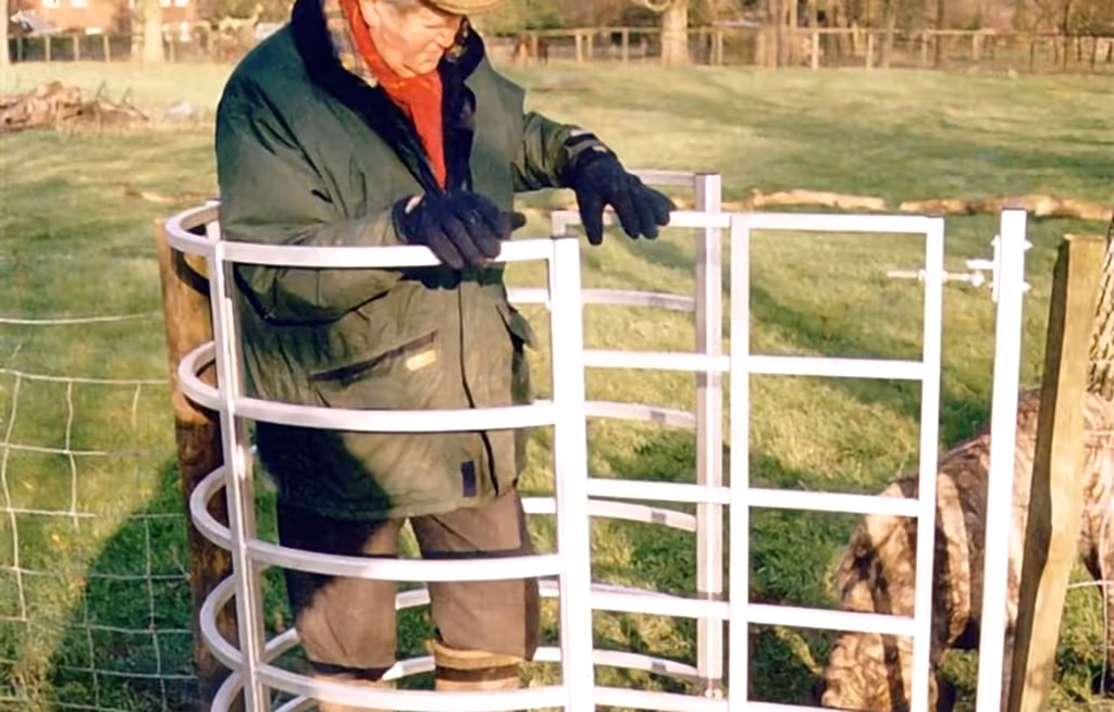 metal-kissing-gate