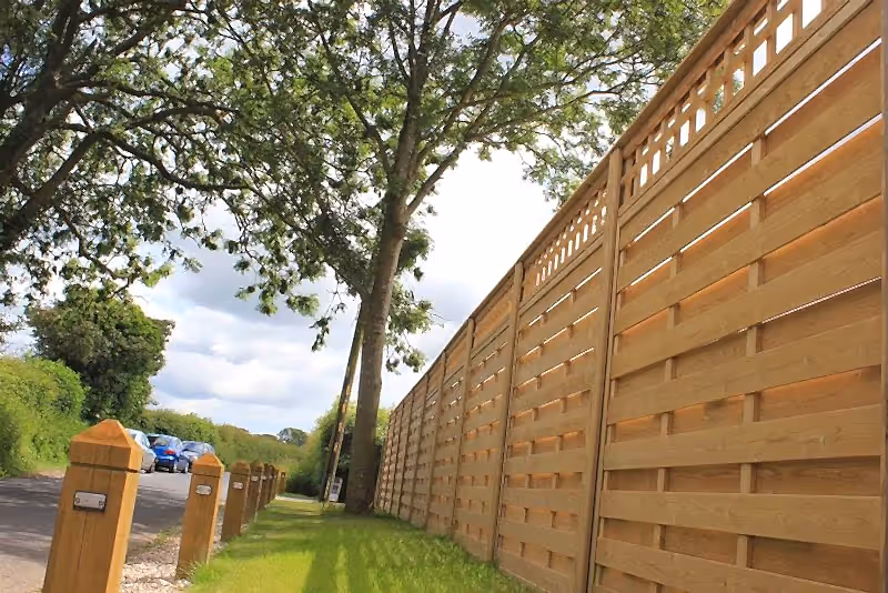 how long does fencing last
