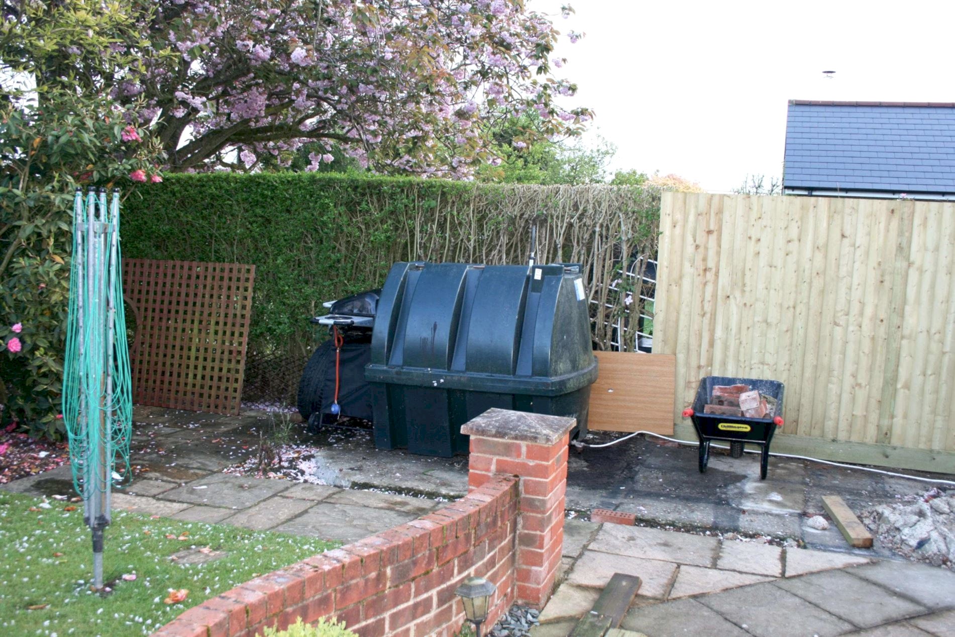 featherboard and oil tank before install