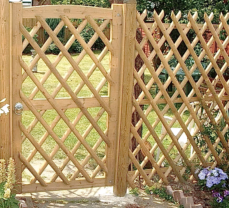 Jaktop Garden Gate and Fence