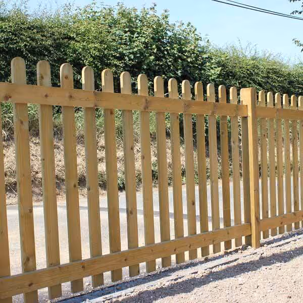 wind resistant garden fencing