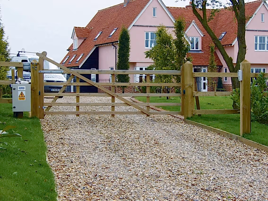 Entrance gate