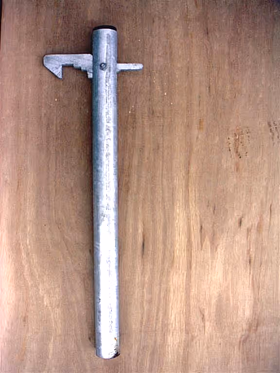 Universal Gate hold back catch