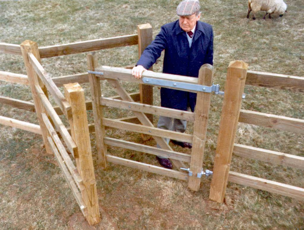 Timber Kissing Gate