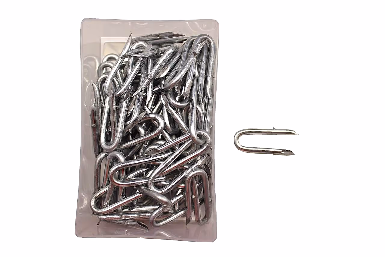 5kg Pack 30x3.15mm Barbed staples
