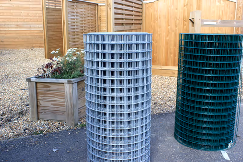 Galvanised wire mesh fencing