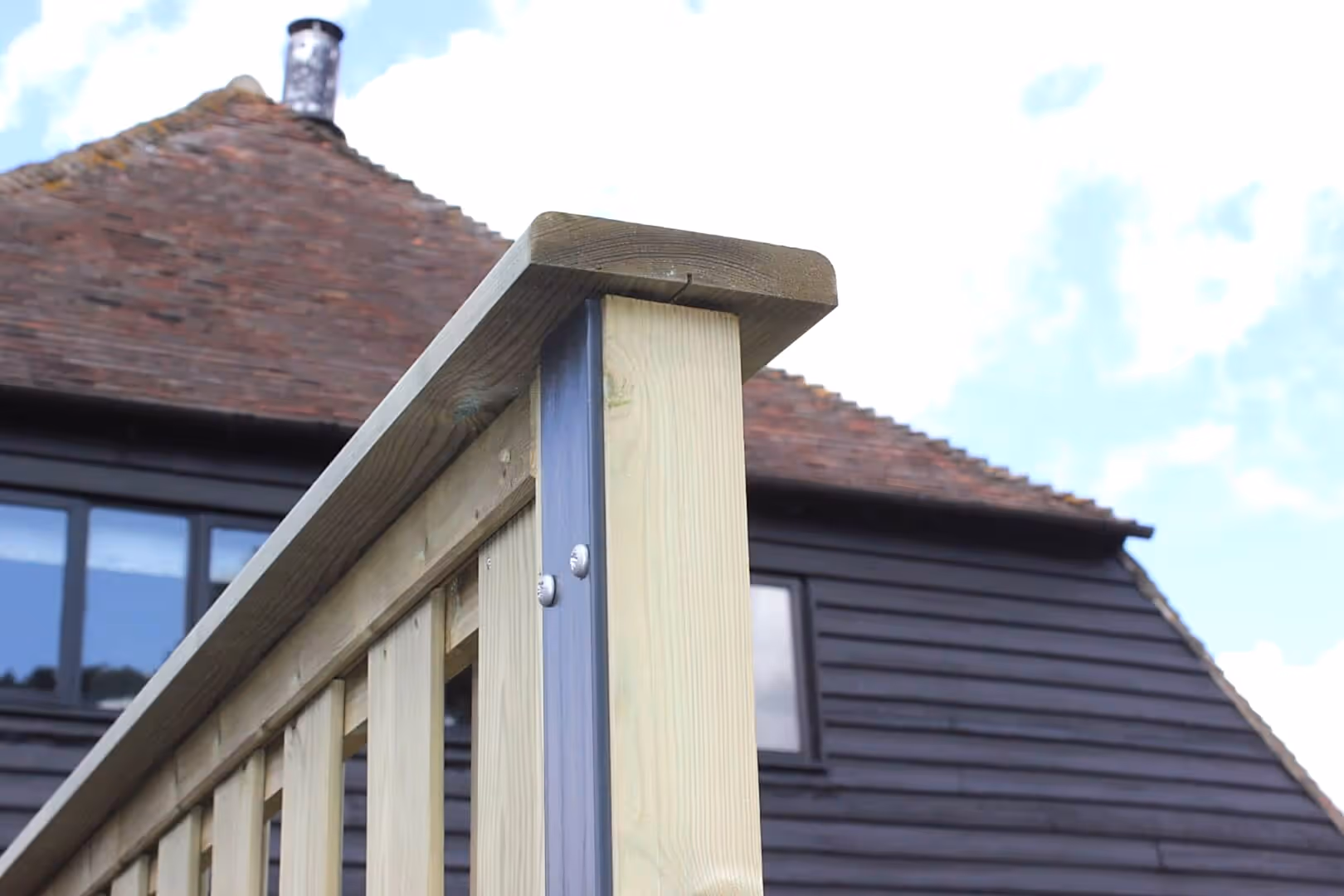 Anthracite Mi-T End Post Batten with capping